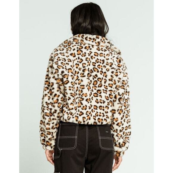 VSP KNOW ONE CARES Leopard Faux Fur Bomber Jacket - Picture 6 of 7